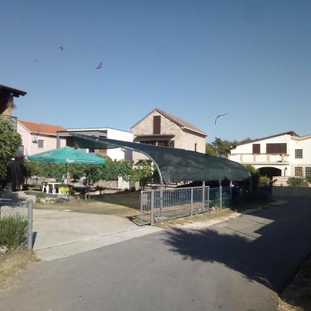 Apartments Banoci Vir Kültér fotó