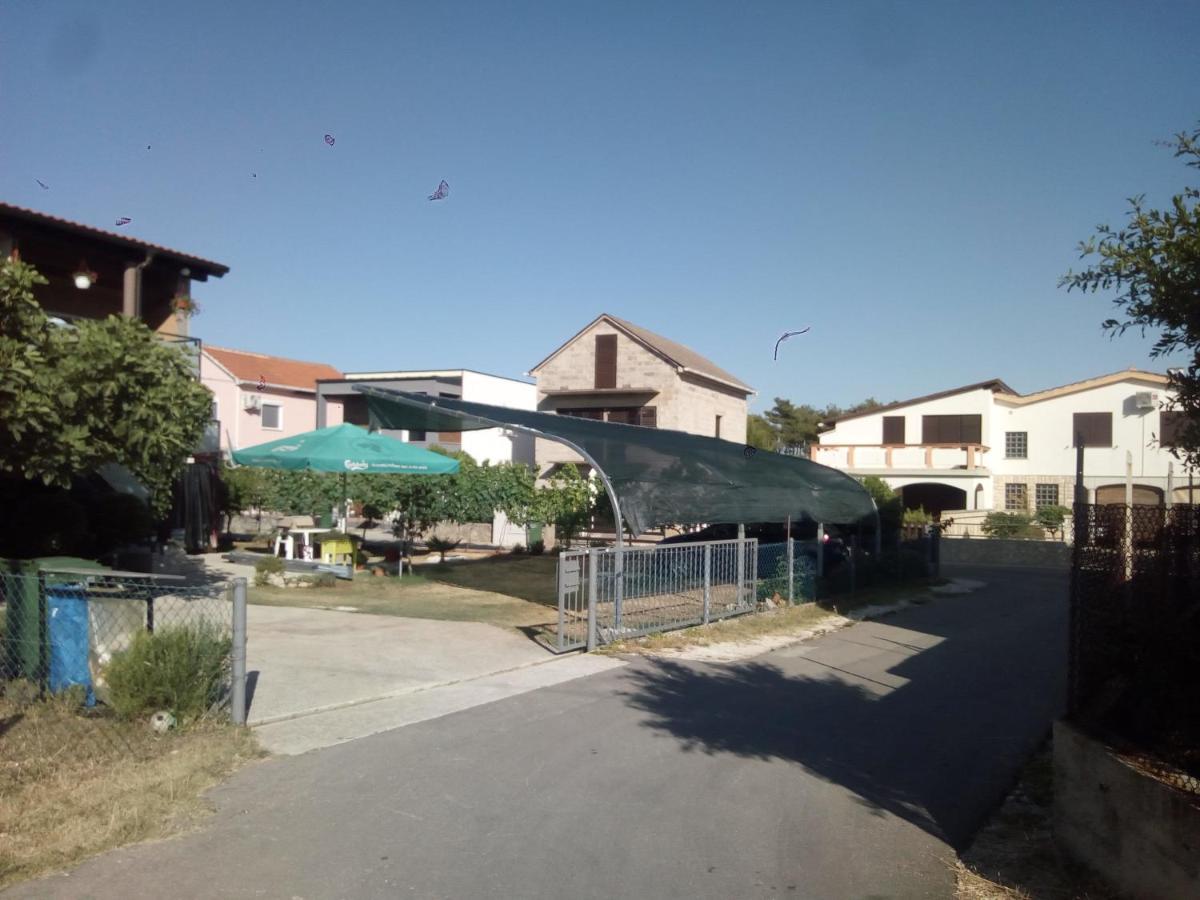 Apartments Banoci Vir Kültér fotó